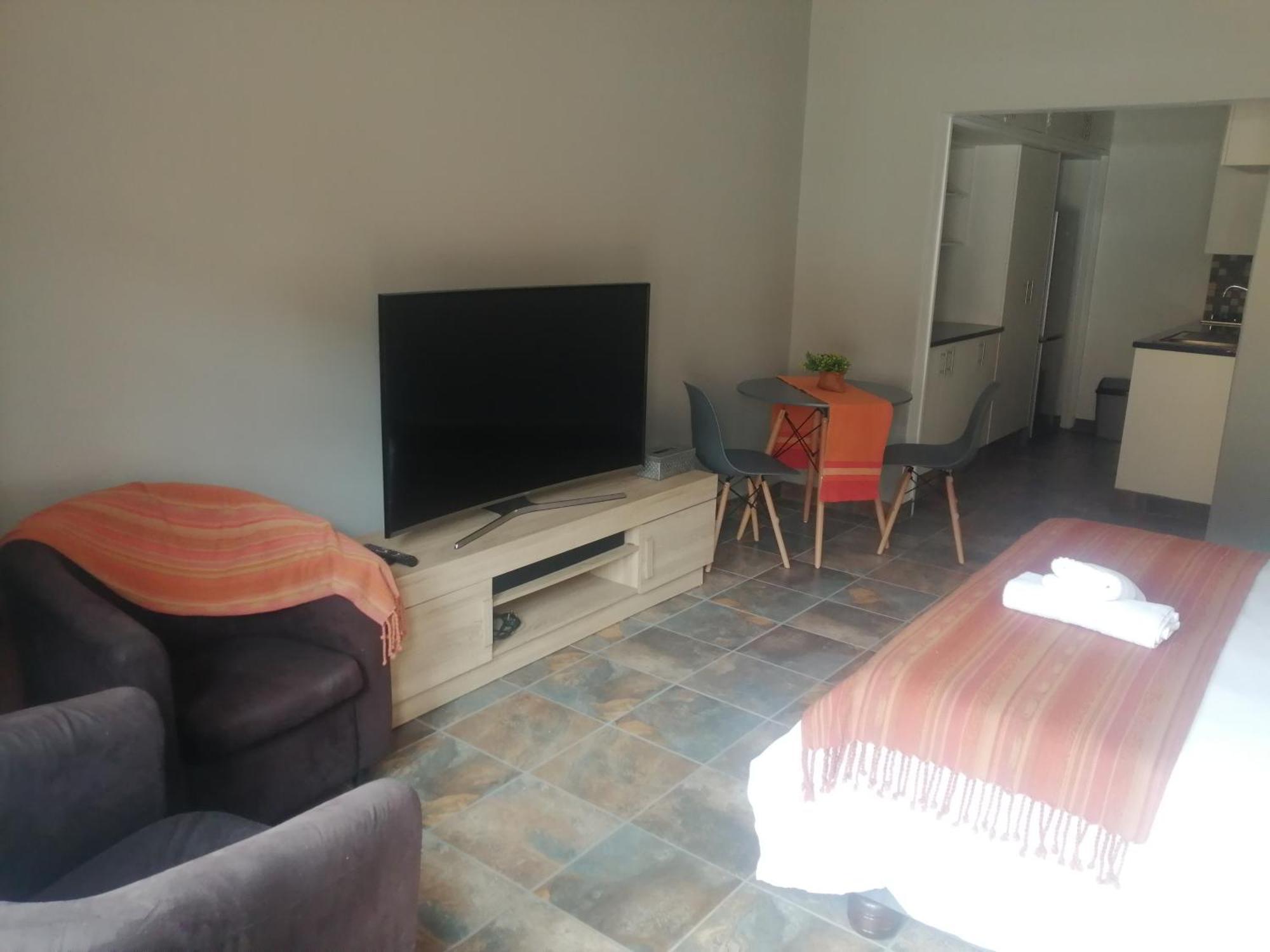 24 Onvrey Guest House Boksburg Esterno foto