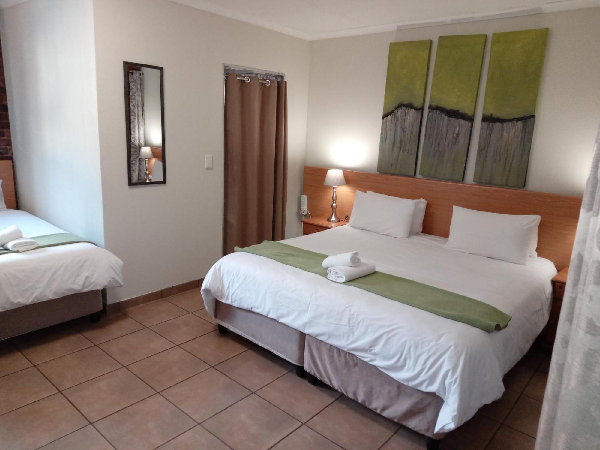 24 Onvrey Guest House Boksburg Esterno foto
