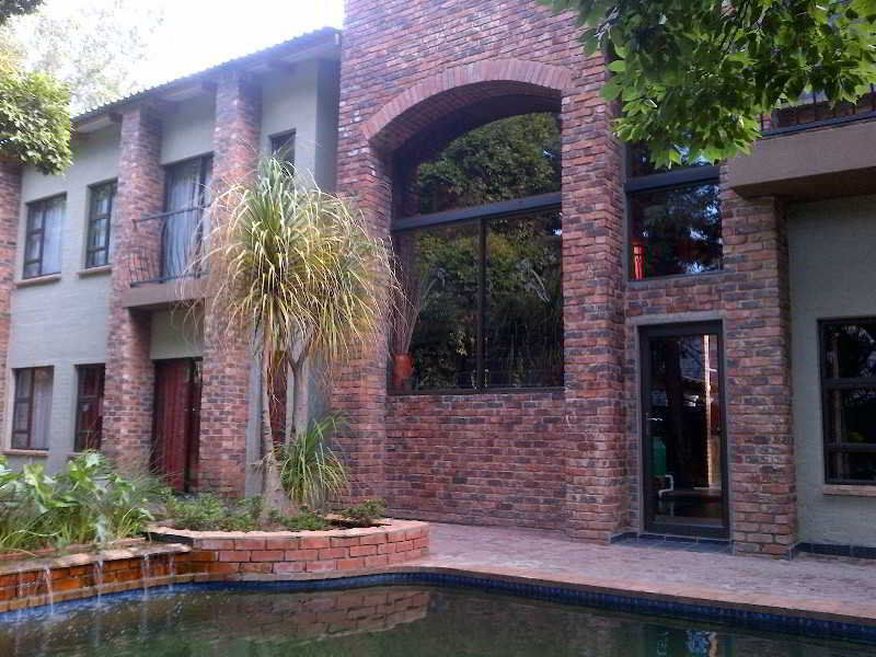 24 Onvrey Guest House Boksburg Esterno foto