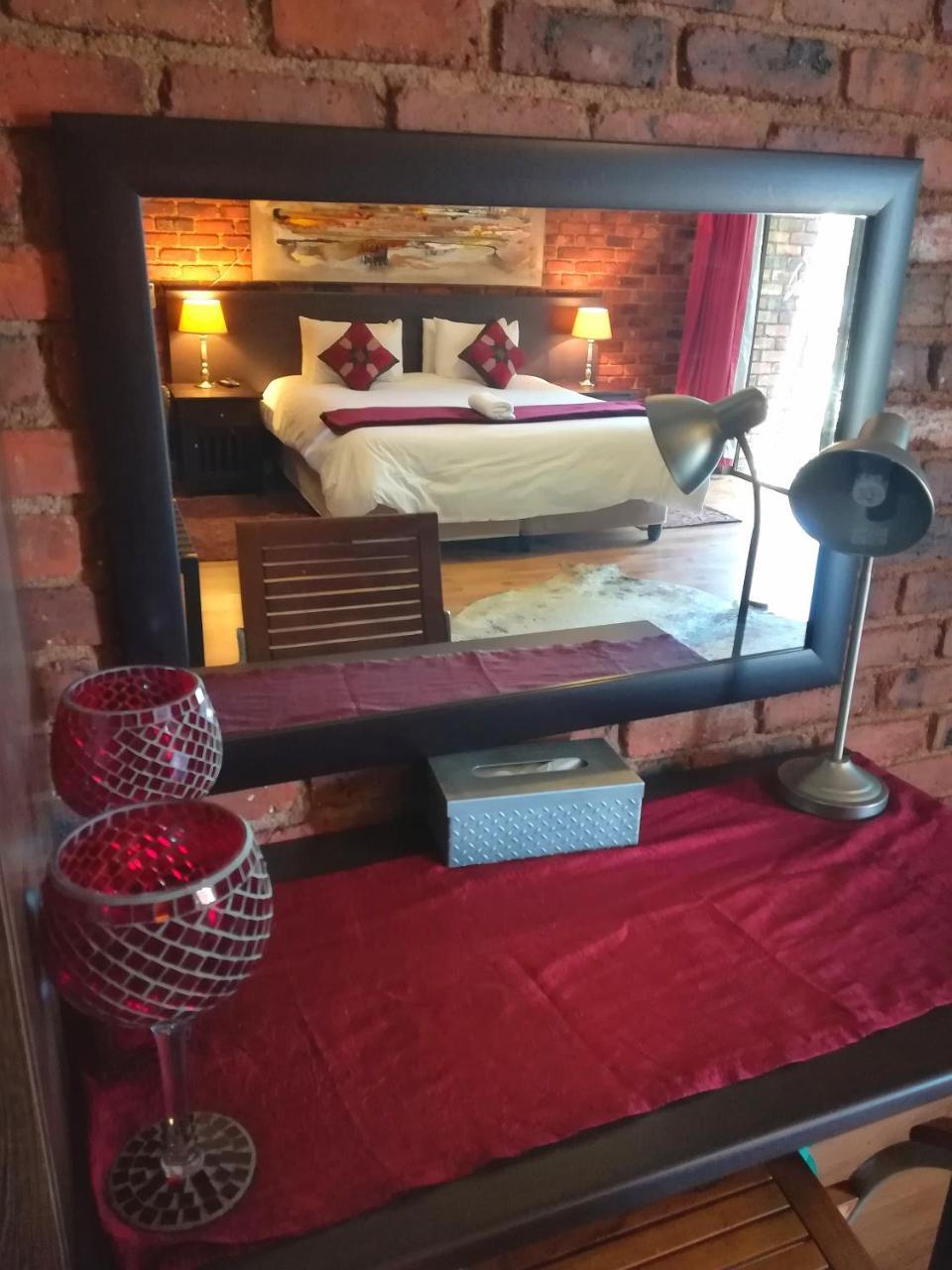 24 Onvrey Guest House Boksburg Esterno foto