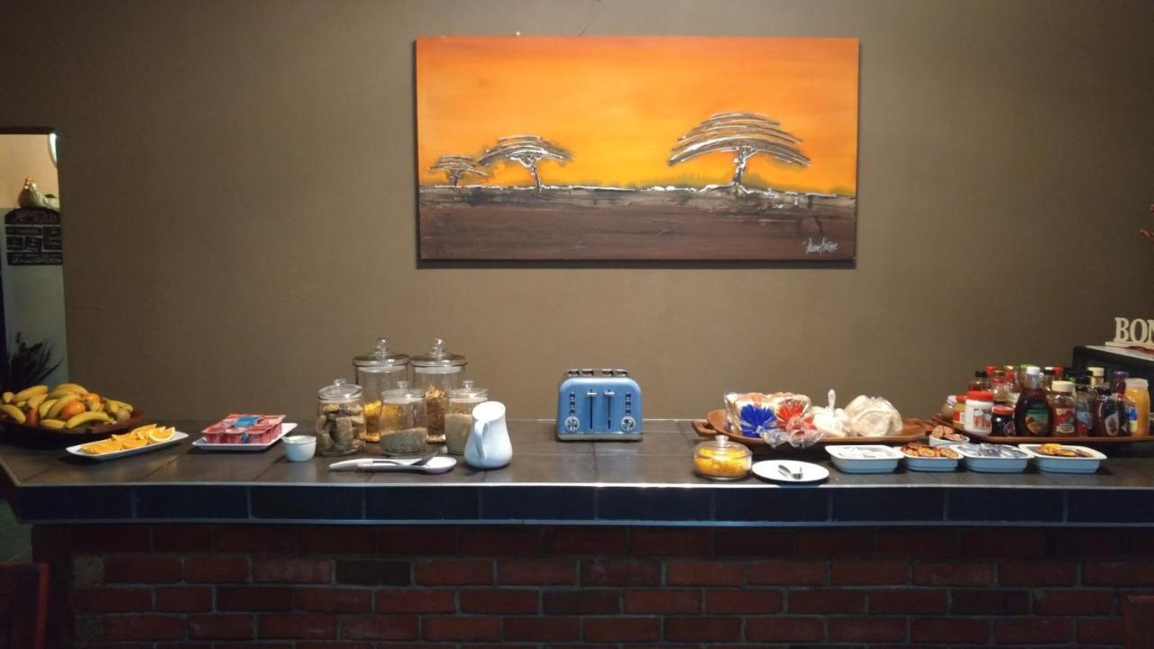 24 Onvrey Guest House Boksburg Esterno foto